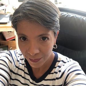 Meet your Posher, Carolina